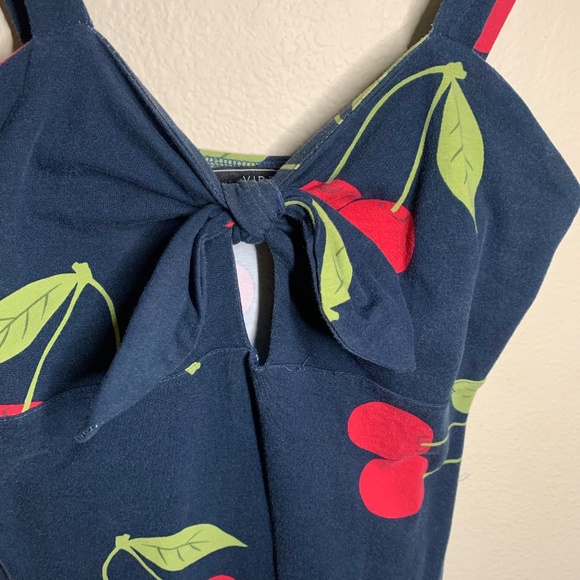 Vibe Sportswear Cherry Dress Size M - Picture 3 of 4